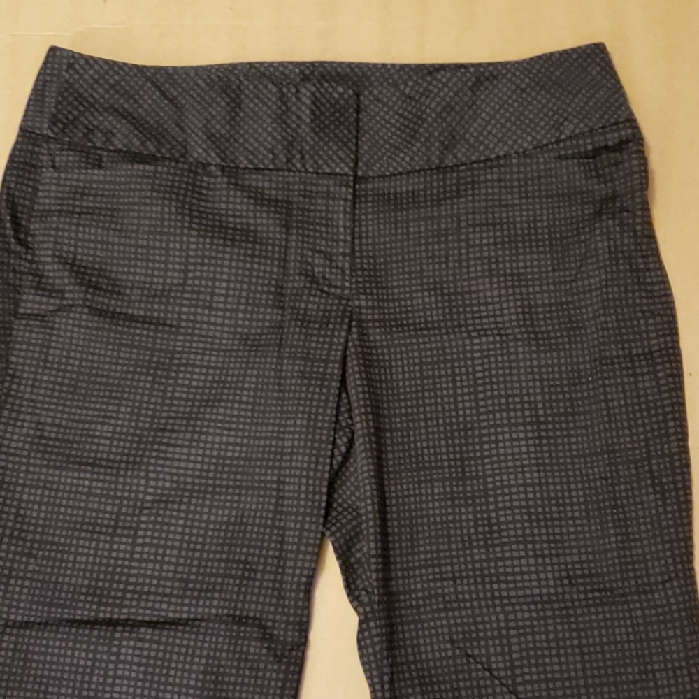 Express Design Studio Editor Black Check Capris 10 - image 2